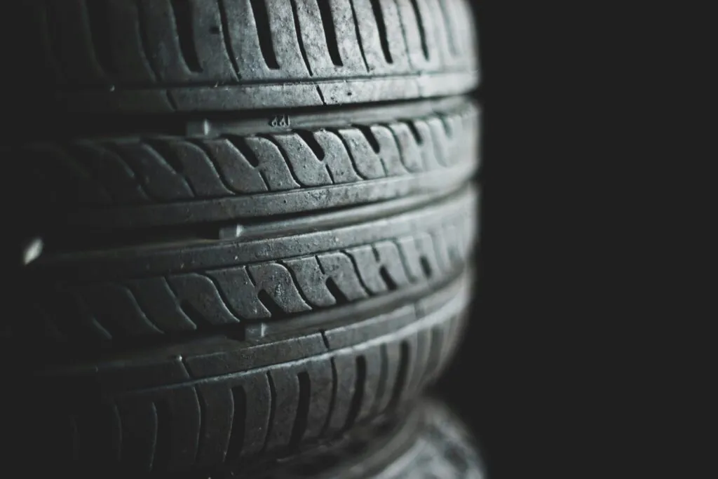 How Car Accident Lawyers Address Defective Tires in Florida